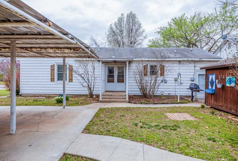 3 Bedrooms Bedrooms, ,1 BathroomBathrooms,Residential,Single Family,9th,1,132010