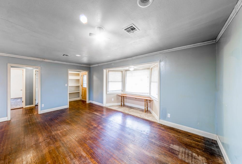 3 Bedrooms Bedrooms, ,1 BathroomBathrooms,Residential,Single Family,9th,1,132010
