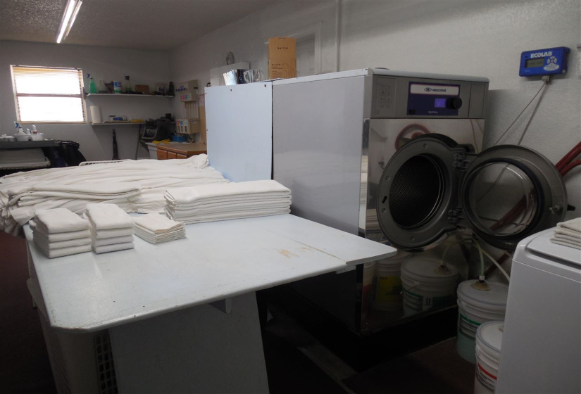 50 BathroomsBathrooms,Multi-family,Other,HWY 81,2,132012