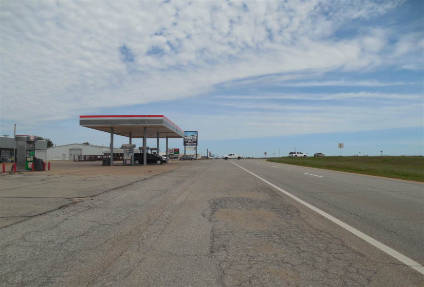 50 BathroomsBathrooms,Multi-family,Other,HWY 81,2,132012