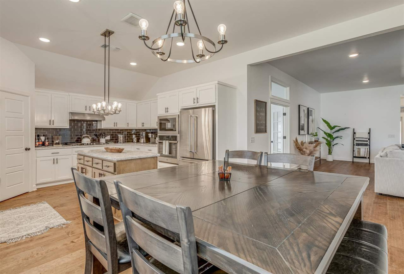 4 Bedrooms Bedrooms, ,2 BathroomsBathrooms,Residential,Single Family,Pintail,1,132022
