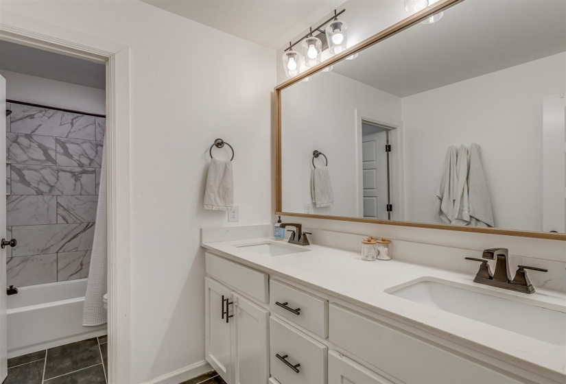 4 Bedrooms Bedrooms, ,2 BathroomsBathrooms,Residential,Single Family,Pintail,1,132022