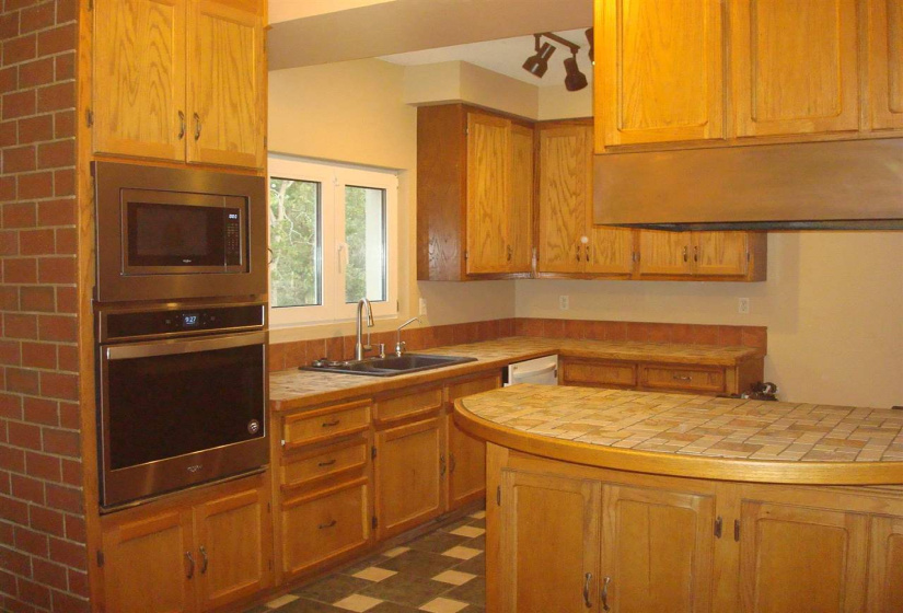 4 Bedrooms Bedrooms, ,2 BathroomsBathrooms,Residential,Single Family,Wild Turkey,3,132029