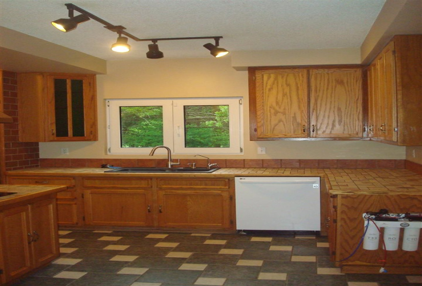4 Bedrooms Bedrooms, ,2 BathroomsBathrooms,Residential,Single Family,Wild Turkey,3,132029