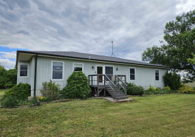 5 Bedrooms Bedrooms, ,3 BathroomsBathrooms,Residential,Single Family,56th,2,132036