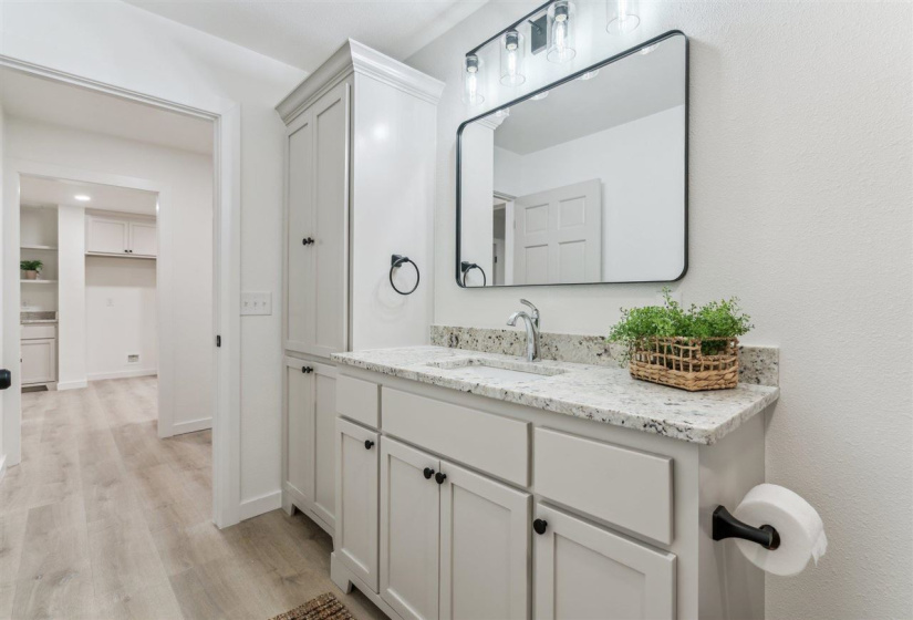 4 Bedrooms Bedrooms, ,3 BathroomsBathrooms,Residential,Single Family,Yellow Brick,1,132038