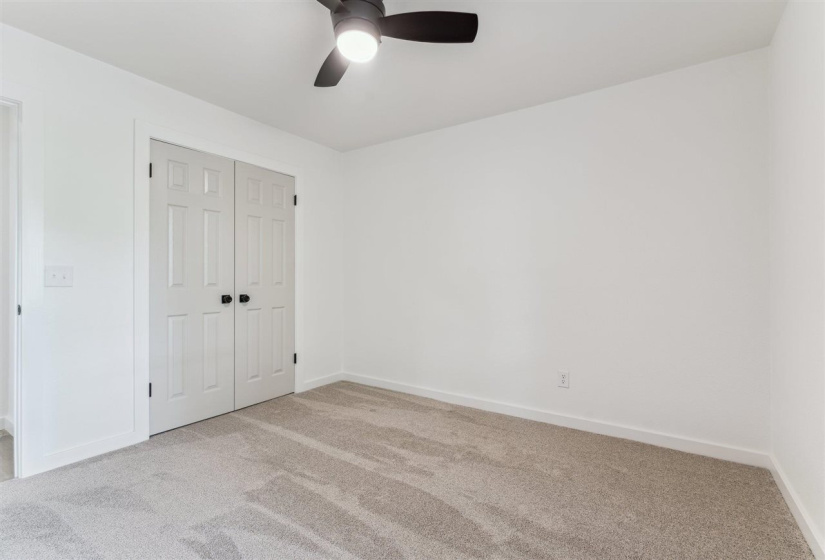 4 Bedrooms Bedrooms, ,3 BathroomsBathrooms,Residential,Single Family,Yellow Brick,1,132038
