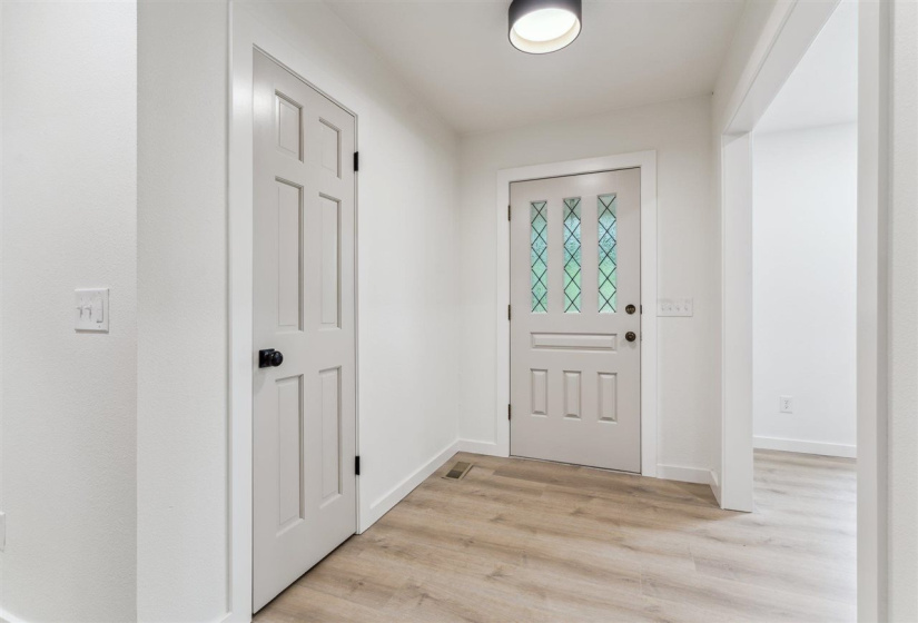 4 Bedrooms Bedrooms, ,3 BathroomsBathrooms,Residential,Single Family,Yellow Brick,1,132038