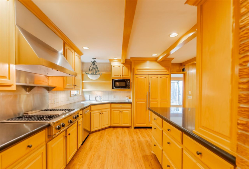 3 Bedrooms Bedrooms, ,2 BathroomsBathrooms,Residential,Single Family,Georgia,1,132047