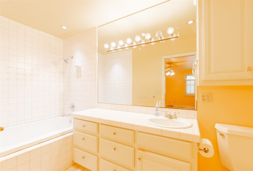 3 Bedrooms Bedrooms, ,2 BathroomsBathrooms,Residential,Single Family,Georgia,1,132047