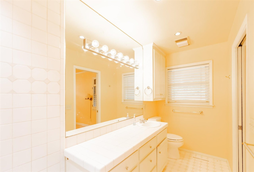 3 Bedrooms Bedrooms, ,2 BathroomsBathrooms,Residential,Single Family,Georgia,1,132047