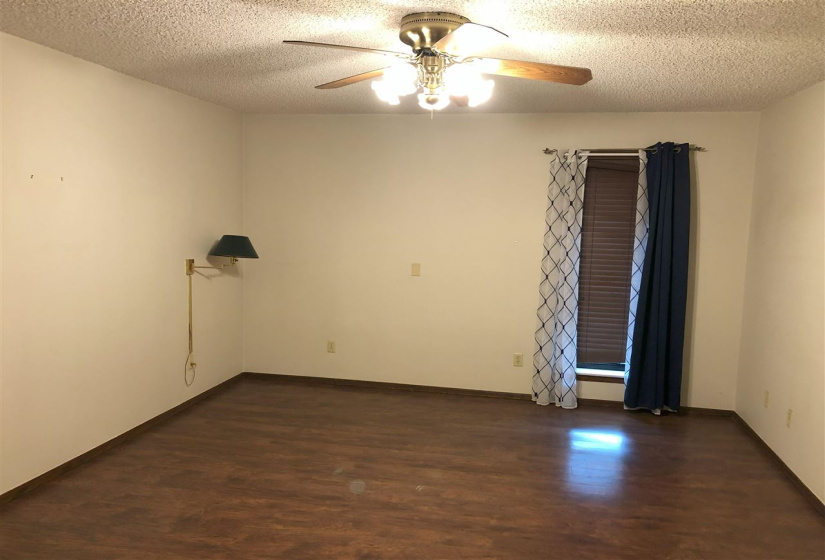 5 Bedrooms Bedrooms, ,2 BathroomsBathrooms,Residential,Single Family,Quail Ridge,2,132056