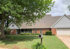 5 Bedrooms Bedrooms, ,2 BathroomsBathrooms,Residential,Single Family,Quail Ridge,2,132056