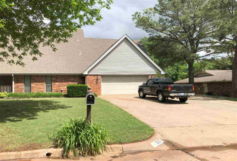 5 Bedrooms Bedrooms, ,2 BathroomsBathrooms,Residential,Single Family,Quail Ridge,2,132056