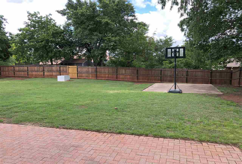5 Bedrooms Bedrooms, ,2 BathroomsBathrooms,Residential,Single Family,Quail Ridge,2,132056