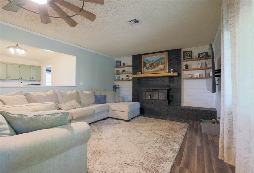 3 Bedrooms Bedrooms, ,1 BathroomBathrooms,Residential,Single Family,Eagle,1,132057