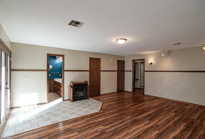 4 Bedrooms Bedrooms, ,3 BathroomsBathrooms,Residential,Single Family,Brian,1,132060
