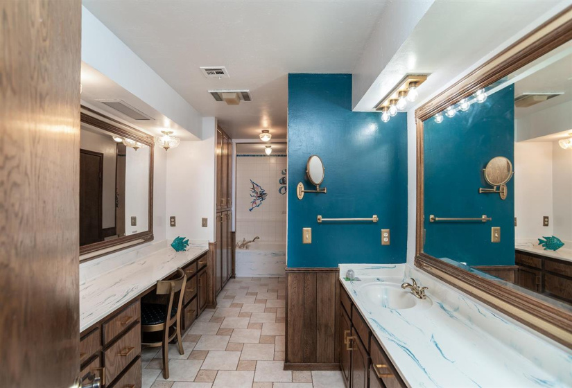 4 Bedrooms Bedrooms, ,3 BathroomsBathrooms,Residential,Single Family,Brian,1,132060