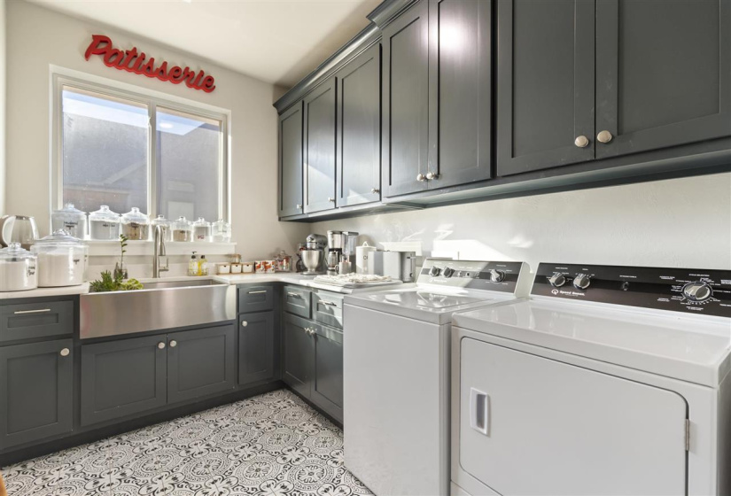 4 Bedrooms Bedrooms, ,3 BathroomsBathrooms,Residential,Single Family,Harvest Moon,1,132068