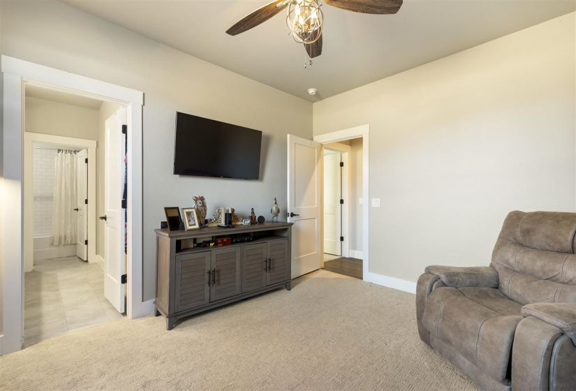4 Bedrooms Bedrooms, ,3 BathroomsBathrooms,Residential,Single Family,Harvest Moon,1,132068