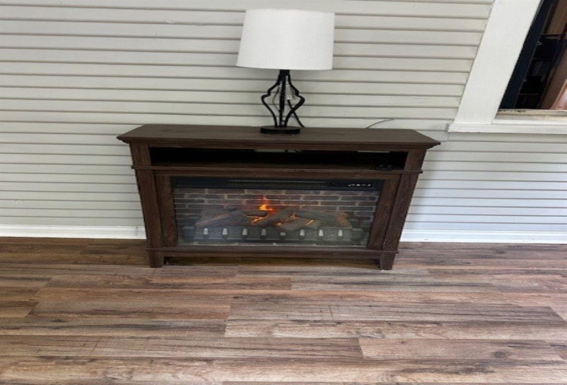 2 Bedrooms Bedrooms, ,1 BathroomBathrooms,Residential,Single Family,VFW,1,132069