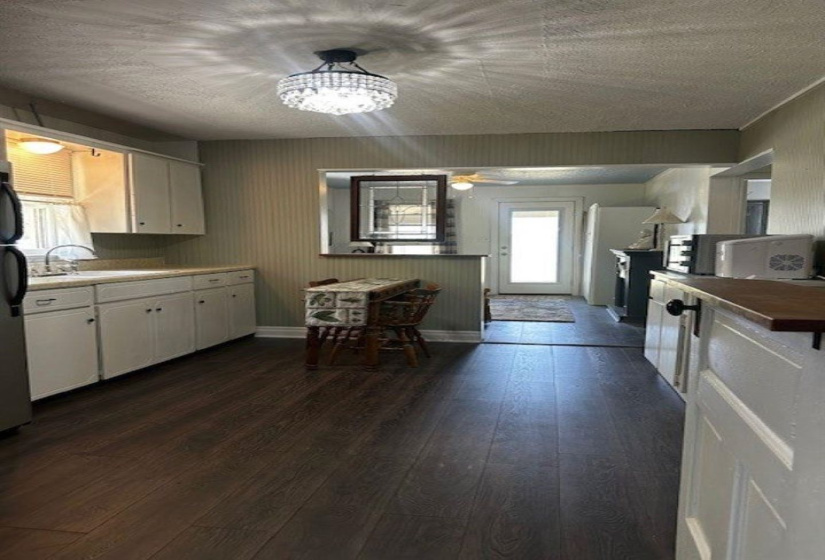 2 Bedrooms Bedrooms, ,1 BathroomBathrooms,Residential,Single Family,VFW,1,132069