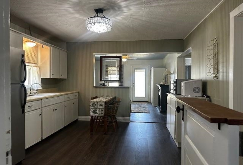 2 Bedrooms Bedrooms, ,1 BathroomBathrooms,Residential,Single Family,VFW,1,132069