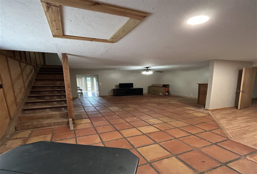 3 Bedrooms Bedrooms, ,2 BathroomsBathrooms,Residential,Single Family,6th,2,132072