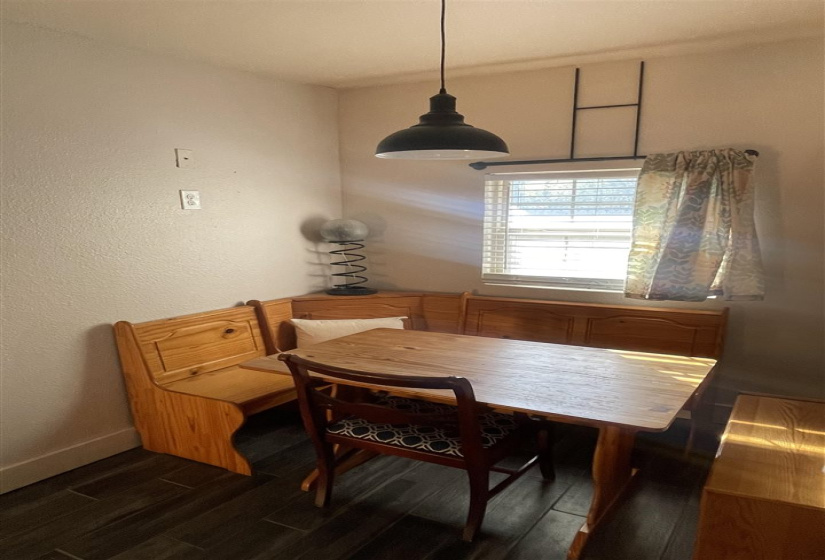2 Bedrooms Bedrooms, ,2 BathroomsBathrooms,Residential,Single Family,2nd,1,132076