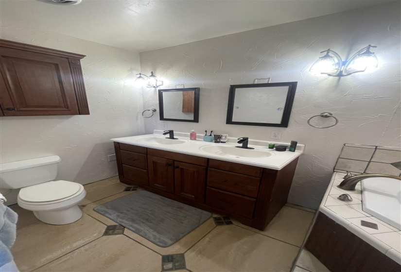 2 Bedrooms Bedrooms, ,2 BathroomsBathrooms,Residential,Single Family,2nd,1,132076