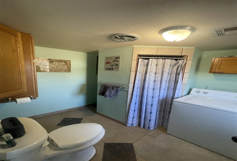 2 Bedrooms Bedrooms, ,2 BathroomsBathrooms,Residential,Single Family,2nd,1,132076