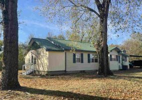 2 Bedrooms Bedrooms, ,2 BathroomsBathrooms,Residential,Single Family,2nd,1,132076