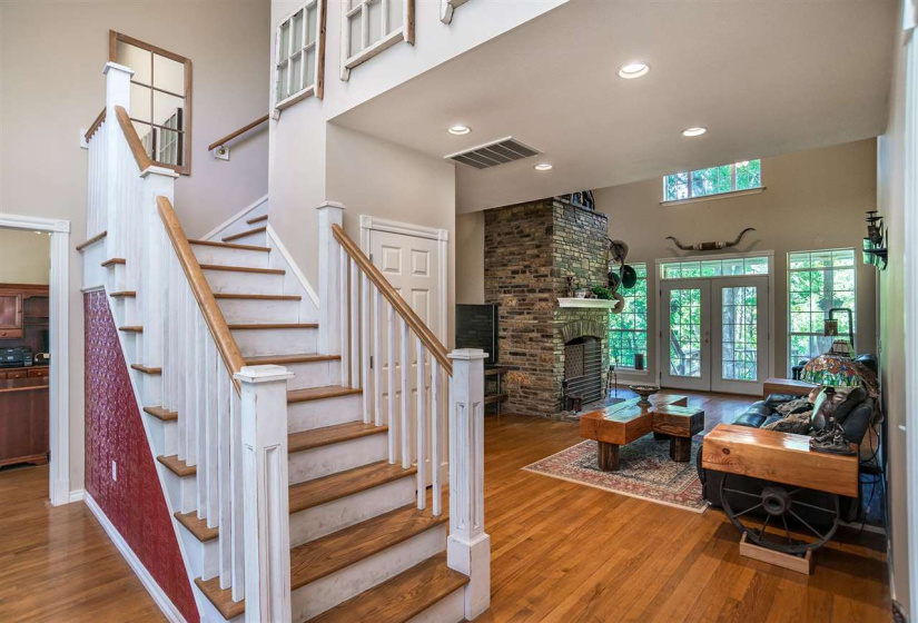 4 Bedrooms Bedrooms, ,4 BathroomsBathrooms,Residential,Single Family,104th,2,132077