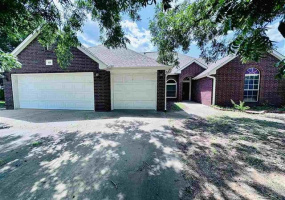 4 Bedrooms Bedrooms, ,2 BathroomsBathrooms,Residential,Single Family,Rock Hollow,1,132083