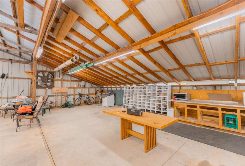 4 Bedrooms Bedrooms, ,4 BathroomsBathrooms,Residential,Single Family,Forest Hills,1,132086