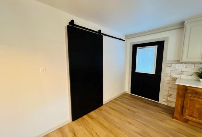 4 Bedrooms Bedrooms, ,2 BathroomsBathrooms,Residential,Single Family,3484,1,132088
