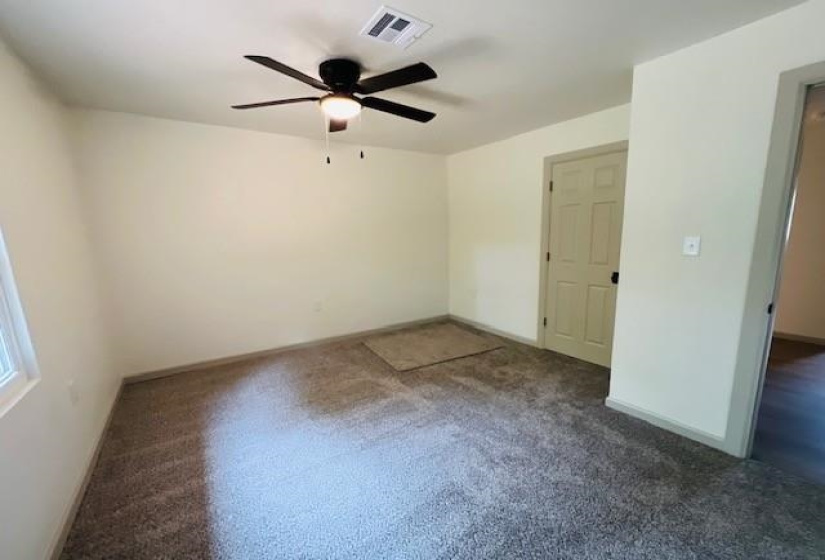 4 Bedrooms Bedrooms, ,2 BathroomsBathrooms,Residential,Single Family,3484,1,132088