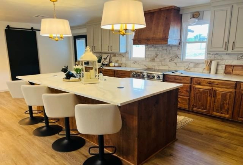 4 Bedrooms Bedrooms, ,2 BathroomsBathrooms,Residential,Single Family,3484,1,132088