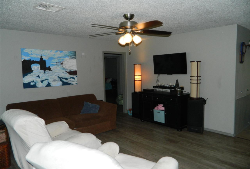 3 Bedrooms Bedrooms, ,2 BathroomsBathrooms,Residential,Single Family,Will Rogers,1,132075