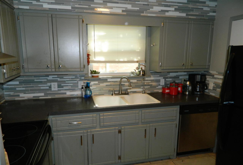 3 Bedrooms Bedrooms, ,2 BathroomsBathrooms,Residential,Single Family,Will Rogers,1,132075