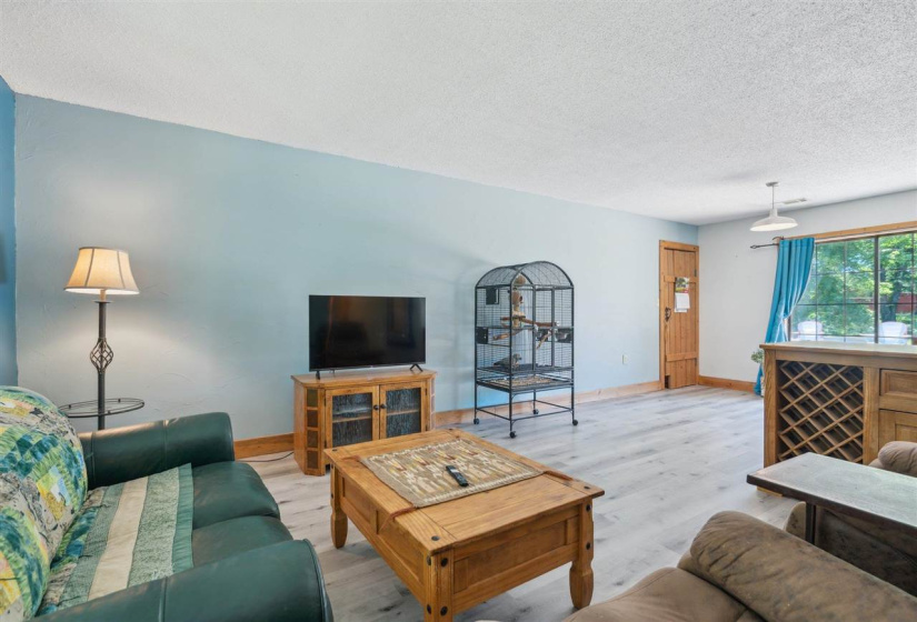 3 Bedrooms Bedrooms, 0 ,2 BathroomsBathrooms,Residential,Ranch/farm,820,1,132089