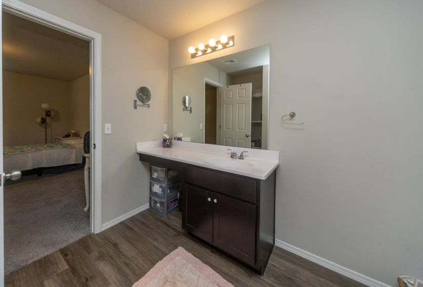 4 Bedrooms Bedrooms, ,2 BathroomsBathrooms,Residential,Single Family,Brooke,1,132094