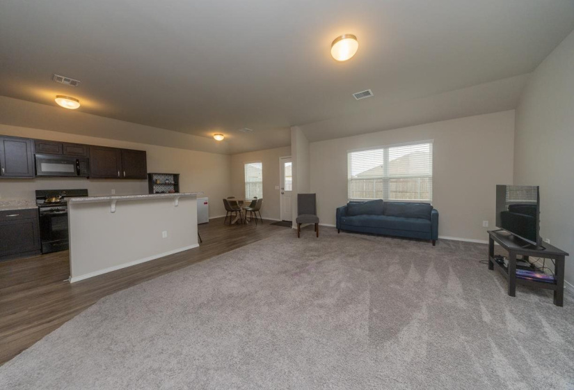 4 Bedrooms Bedrooms, ,2 BathroomsBathrooms,Residential,Single Family,Brooke,1,132094