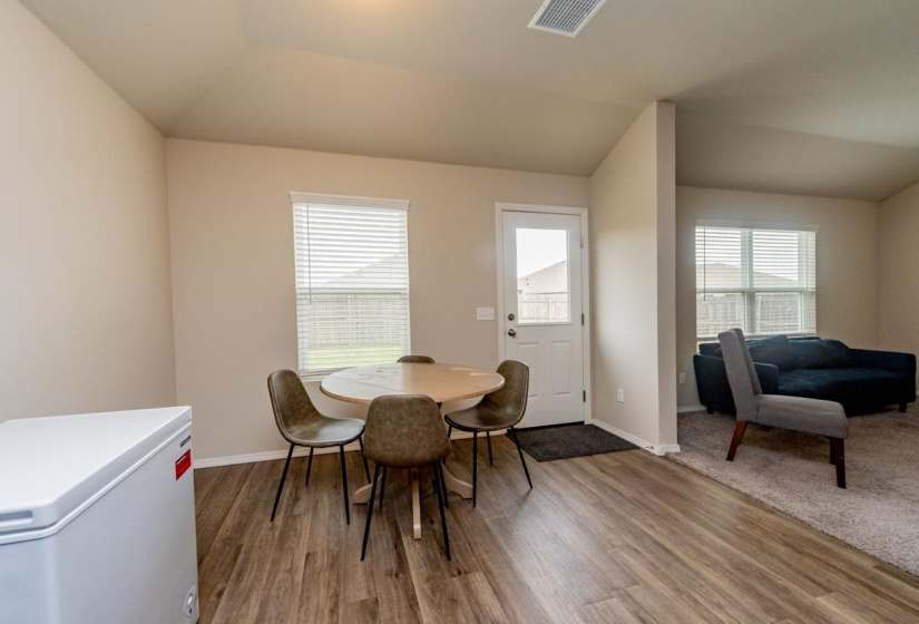 4 Bedrooms Bedrooms, ,2 BathroomsBathrooms,Residential,Single Family,Brooke,1,132094