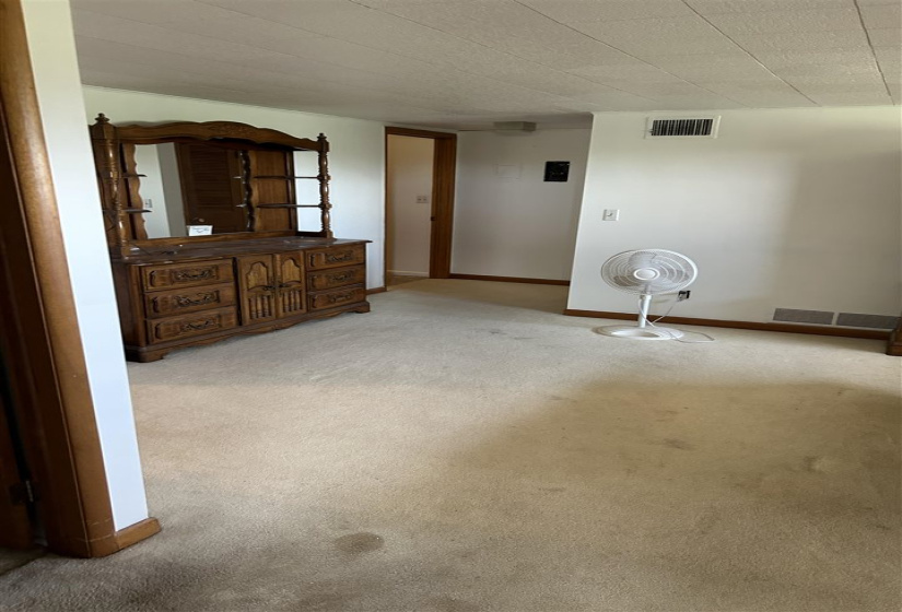 4 Bedrooms Bedrooms, ,3 BathroomsBathrooms,Residential,Single Family,Hillcrest,1,132096