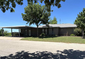 4 Bedrooms Bedrooms, ,3 BathroomsBathrooms,Residential,Single Family,Hillcrest,1,132096