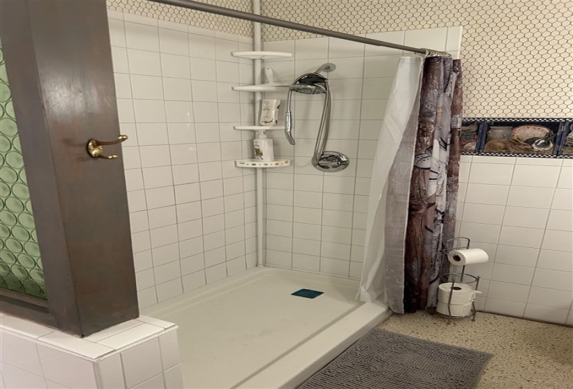 guest bath by utility room