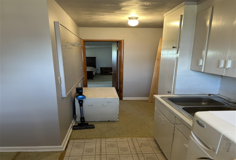 4 Bedrooms Bedrooms, ,3 BathroomsBathrooms,Residential,Single Family,Hillcrest,1,132096