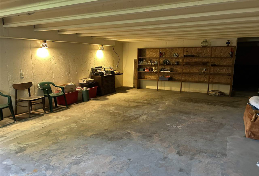 4 Bedrooms Bedrooms, ,3 BathroomsBathrooms,Residential,Single Family,Hillcrest,1,132096