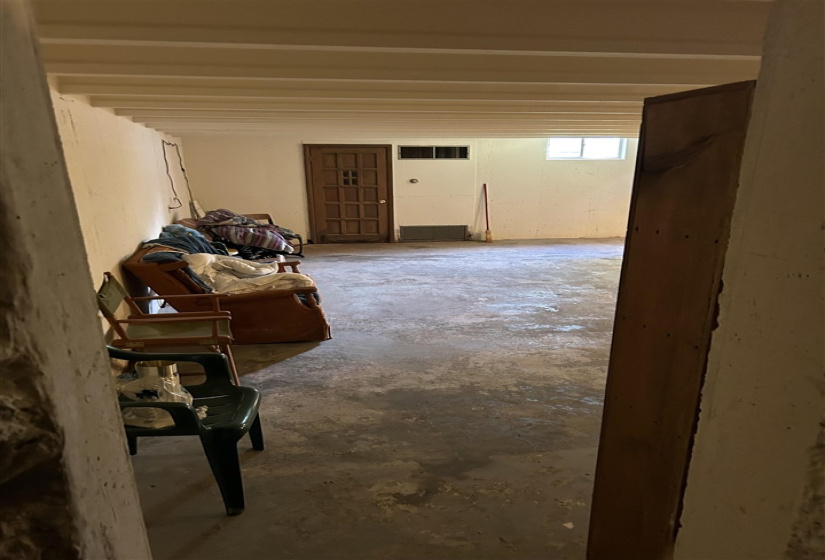 4 Bedrooms Bedrooms, ,3 BathroomsBathrooms,Residential,Single Family,Hillcrest,1,132096